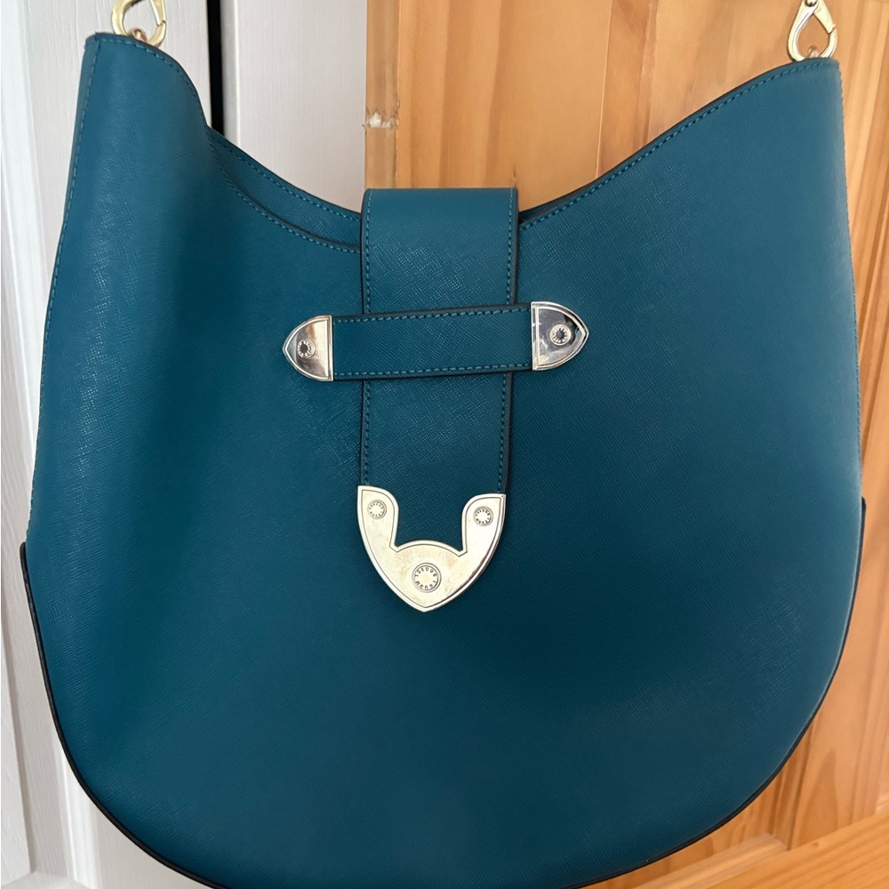 Rare Henri Bendel crossbody bag